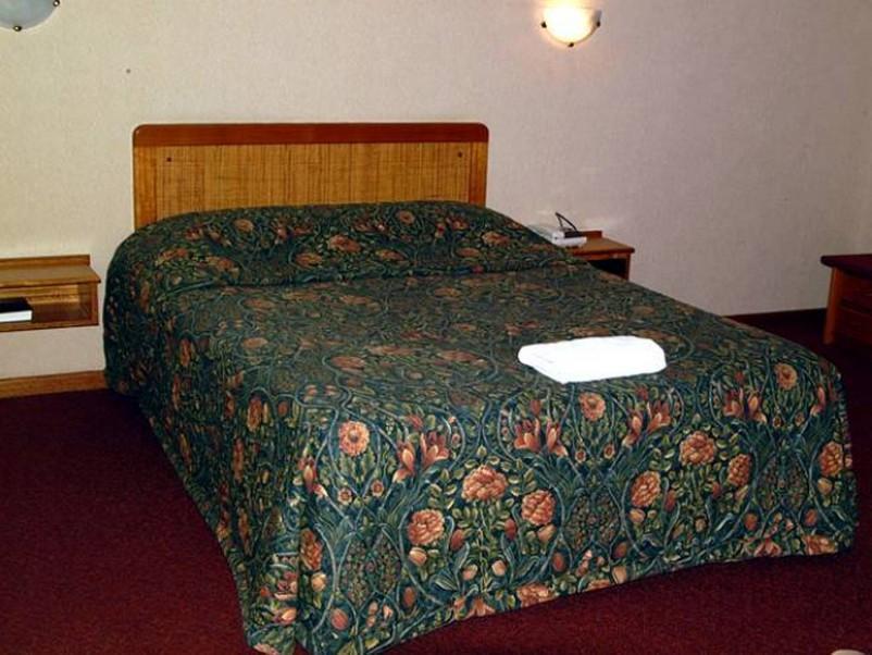 Ascot Motor Inn Hornsby Room photo